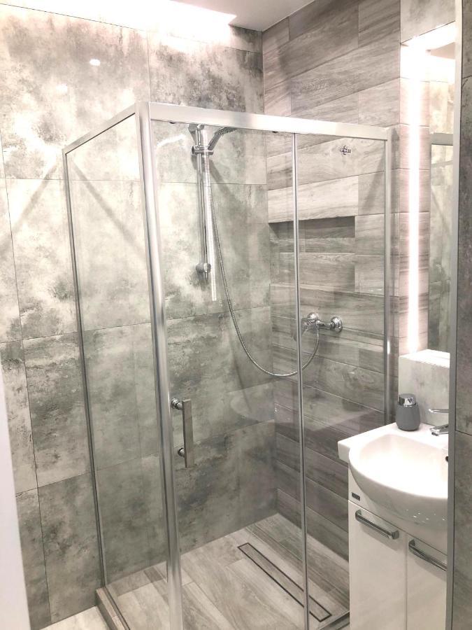 Apartament Lucy - Scisle Centrum Czestochowy Częstochowa Buitenkant foto